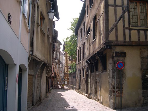  jolie ruelle pavée